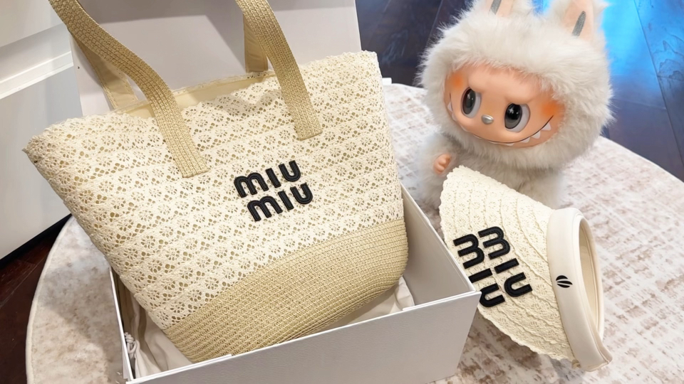 MiuMiu bag 82